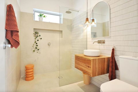 Pine At Arlos Glenelg South - Accommodation Gladstone 2