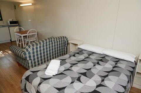 Pine Country Caravan Park - Accommodation Gladstone 2
