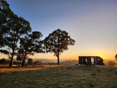 Pine Edge Heights By Tiny Away - Accommodation Gladstone 1