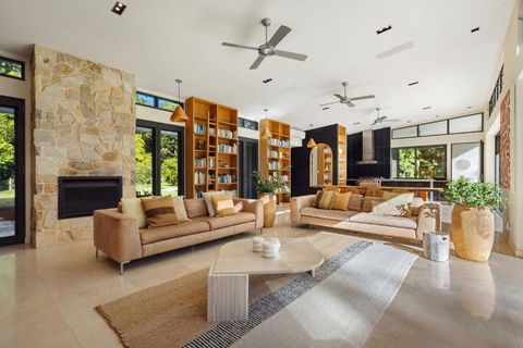 Pine Mountain - Accommodation Gladstone 2