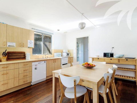 Pippis A Classic Beach House - Accommodation Gladstone 2