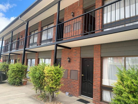 Ploughmans Motor Inn - Accommodation Gladstone 3