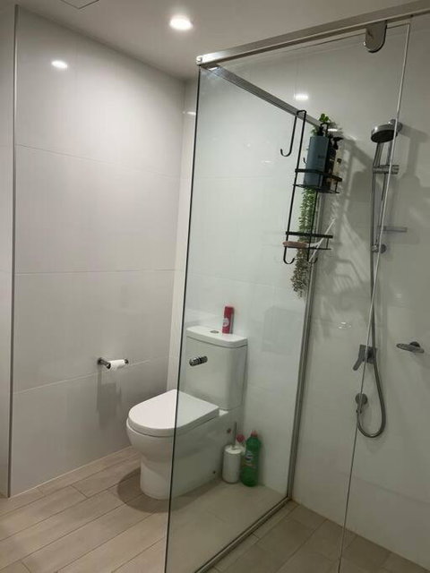 Plush Apartment On Mort - Accommodation Gladstone 1