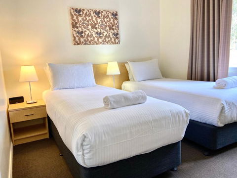 Pokolbin Village Estate - Accommodation Gladstone 1