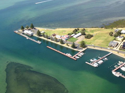 Port Albert Motel - Accommodation Gladstone 0