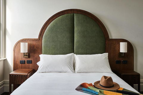 Portarlington Grand Hotel - Accommodation Gladstone 0