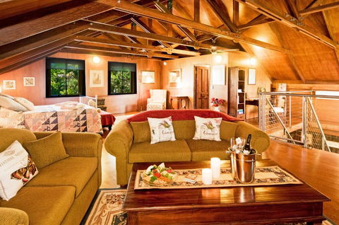Possum Lodge At Cloudhill Estate - Accommodation Gladstone 0