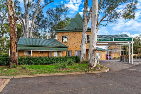 Quality Inn Penrith Sydney - Accommodation Gladstone 0