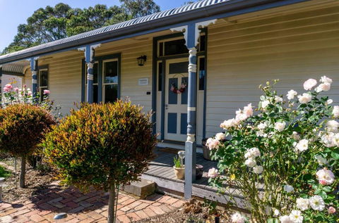 Pound Hill Cottage - Accommodation Gladstone 1