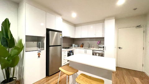 Preston Spacious 2BRM Apartment Free Parking Wi-Fi - Accommodation Gladstone 2