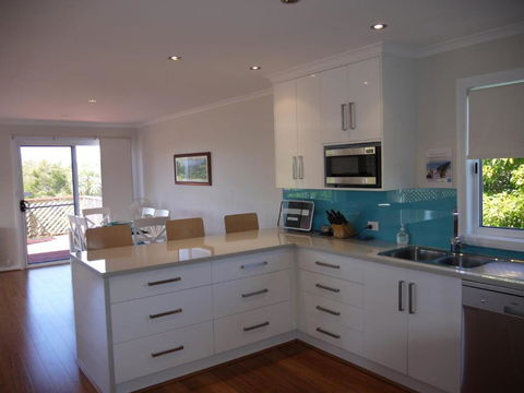 Prime Location - Totally Refurbished - Accommodation Gladstone 1