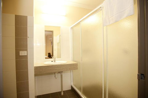 Prince Of Wales Hotel, Bunbury - Accommodation Gladstone 3