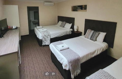 Prince Of Wales Hotel, Bunbury - Accommodation Gladstone 2
