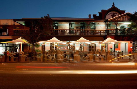 Prince Of Wales Hotel, Bunbury - Accommodation Gladstone 0