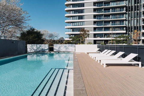 Pristine 2-Bed Apartment With Pool And BBQ - Accommodation Gladstone 0