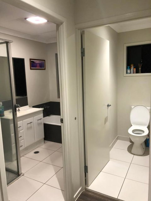 Private Bedroom Getaway - Accommodation Gladstone 3