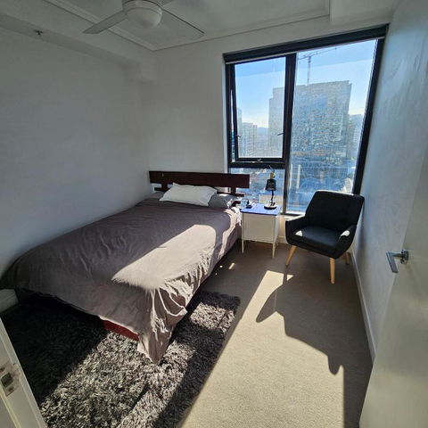 Private Bedroom & Bathroom In Shared Inner Brisbane Apartment - Accommodation Gladstone 2