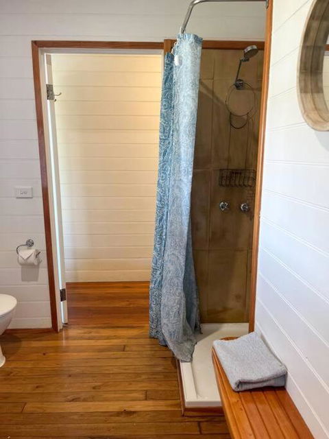 Pt Hesse Luxury Coastal Homestead - Accommodation Gladstone 1