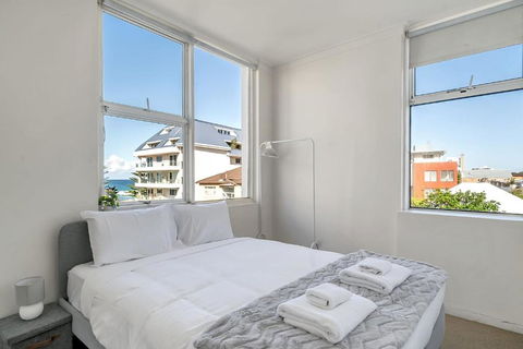 Quaint 1BD On The Doorstep Of Manly Beach - Accommodation Gladstone 1