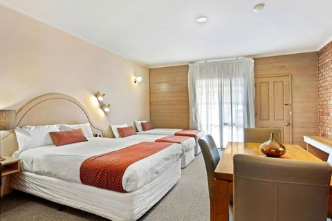 Quality Inn Colonial - Accommodation Gladstone 1