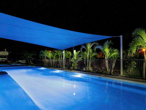 Queens Beach Tourist Village - Accommodation Gladstone 0