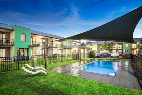 Quest Sale - Accommodation Gladstone 0