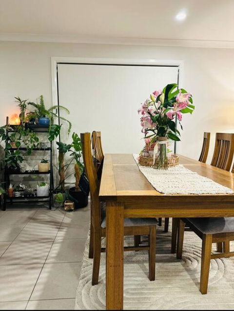Quiet Comfort For Relaxing Stays - Accommodation Gladstone 2