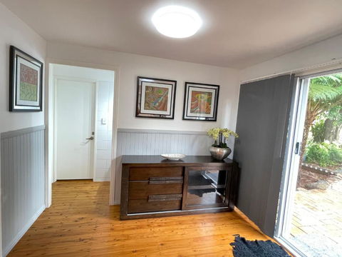 Quiet, Cozy And Calm 3 Bedroom House. - Accommodation Gladstone 1