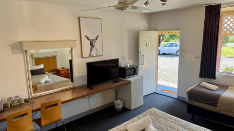 Quirindi Sunflower Motor Inn - Accommodation Gladstone 2