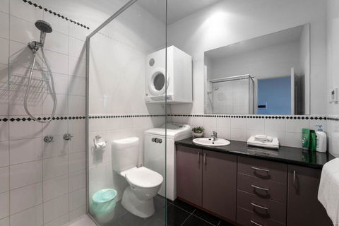 Raffless - Accommodation Gladstone 3