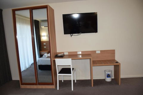 Rainbow Motel Queanbeyan - Accommodation Gladstone 3