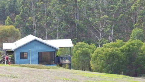 Rainbow Trail Chalets - Accommodation Gladstone 0