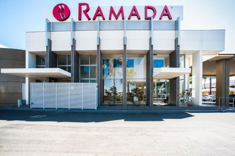 Ramada Hotel & Suites By Wyndham Cabramatta - Accommodation Gladstone 0