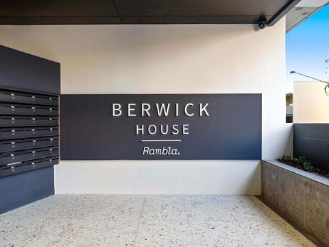Rambla @ Berwick House - Accommodation Gladstone 2