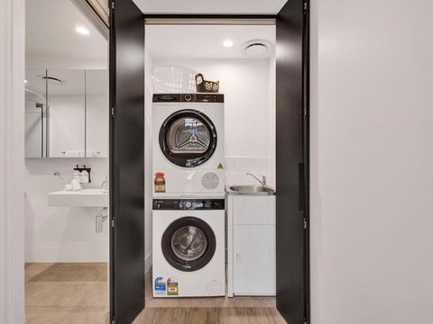 Rambla @ Berwick House - Accommodation Gladstone 1