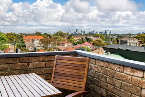 Randwick - RAND8- Albion Street - Accommodation Gladstone 1