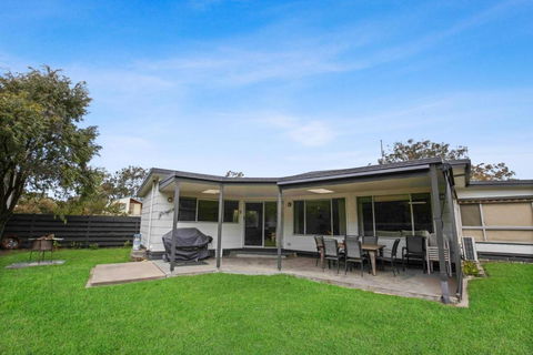 Raymond Island Retreat - Accommodation Gladstone 3