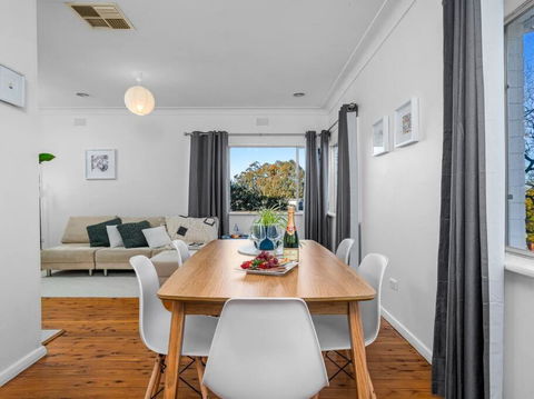 Read Place Retreat - Accommodation Gladstone 0