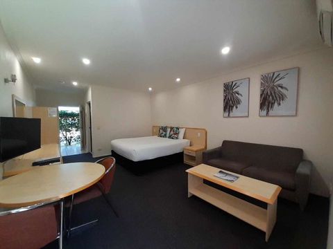 Red Bridge Motor Inn - Accommodation Gladstone 0