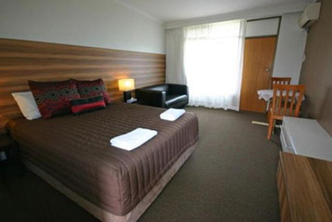 Red Cedars Motel - Accommodation Gladstone 2
