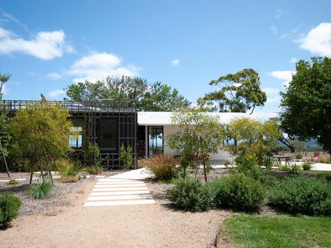 Red Hill Ridge - Accommodation Gladstone 3