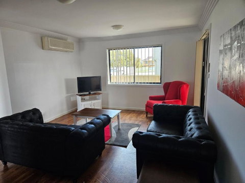 Quintet 1 155 - Accommodation Gladstone 1