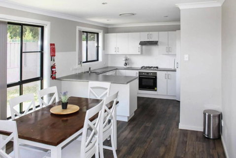 Quintet 1 157 - Accommodation Gladstone 3