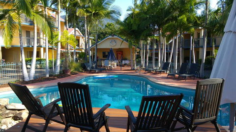 At Beach Court Holiday Villas - Accommodation Gladstone 0