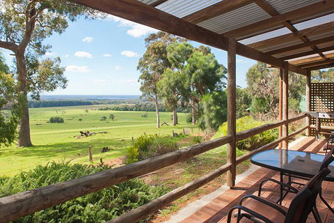 Augusta Sheoak Chalets - Accommodation Gladstone 0