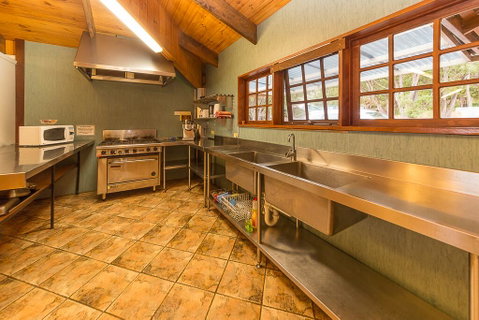 Augusta Sheoak Chalets - Accommodation Gladstone 2