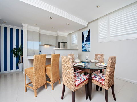 Aura Unit 12 - Shoal Bay - Accommodation Gladstone 3
