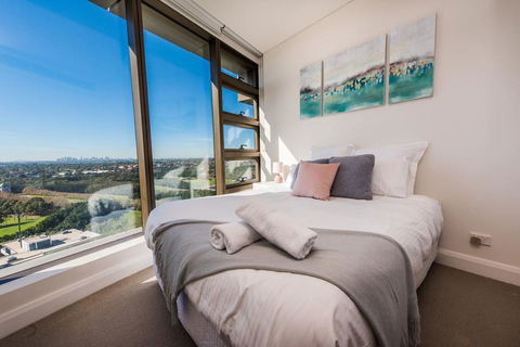 Australia Tower - Olympic Park Green - Accommodation Gladstone 1