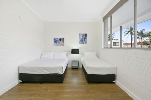 Australian Community Villages - Accommodation Gladstone 1