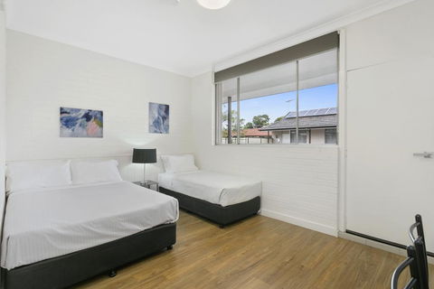 Australian Community Villages - Accommodation Gladstone 3
